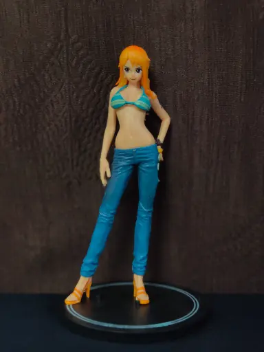 Nami Action Figure (One Piece)